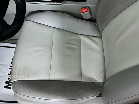 Used 2014 Toyota Camry XLE image 19