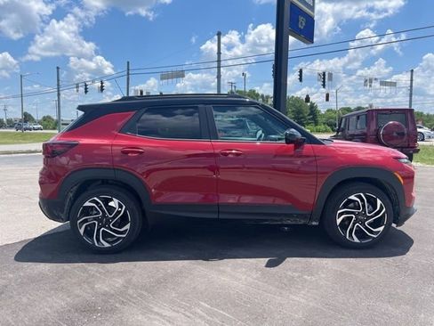 New 2026 Chevrolet TrailBlazer RS w/ Convenience Package FWD image 5