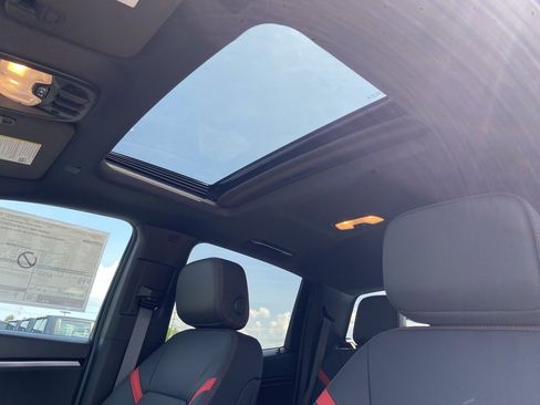 New 2025 Chevrolet Colorado Z71 w/ Z71 Convenience Package 2 image 12