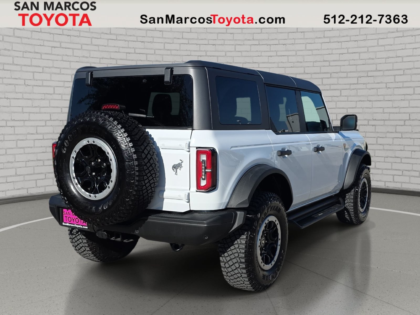 Used 2022 Ford Bronco Badlands AWD/4WD image 6