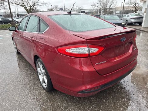 Used 2014 Ford Fusion SE w/ Equipment Group 201A image 9
