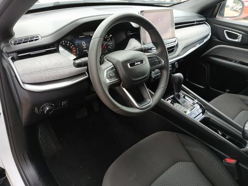 Used 2023 Jeep Compass Sport AWD/4WD image 10