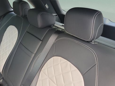 Used 2019 Mercedes-Benz GLC 43 AMG 4MATIC image 7