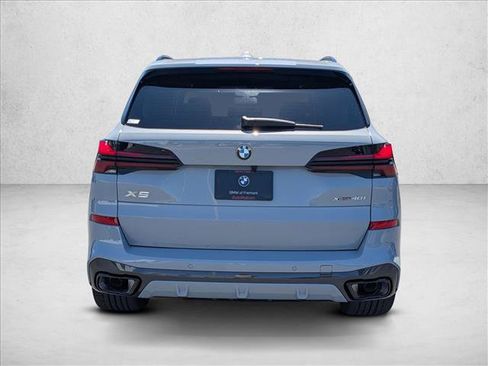 New 2026 BMW X5 xDrive40i w/ M Sport Package AWD/4WD image 7