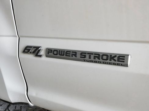 Used 2021 Ford F250 Platinum w/ FX4 Off-Road Package AWD/4WD image 55