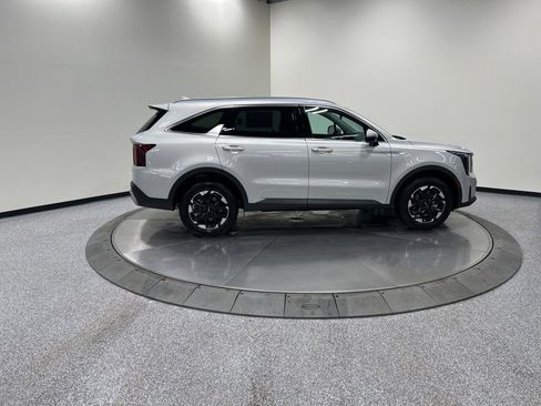 New 2026 Kia Sorento S AWD/4WD image 5