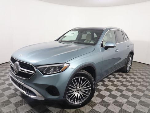 New 2026 Mercedes-Benz GLC 300 image 1