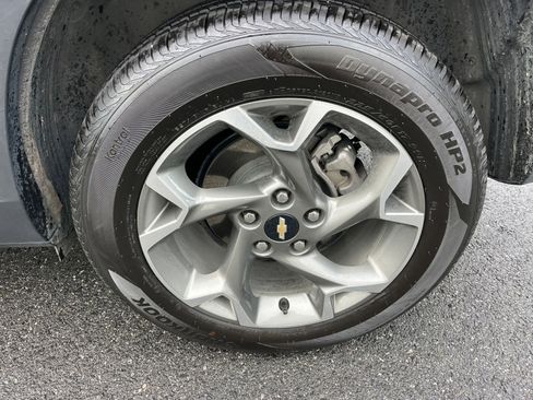 Used 2025 Chevrolet Trax LT image 29