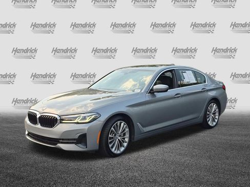 Certified 2023 BMW 530i w/ Premium Package RWD image 5