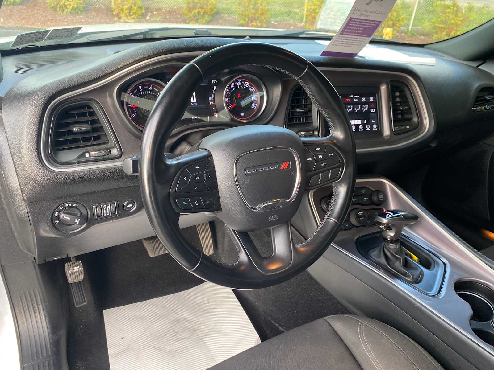 Used 2021 Dodge Challenger SXT w/ Driver Convenience Group RWD image 13
