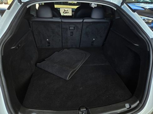 Used 2024 Tesla Model Y 2WD image 24