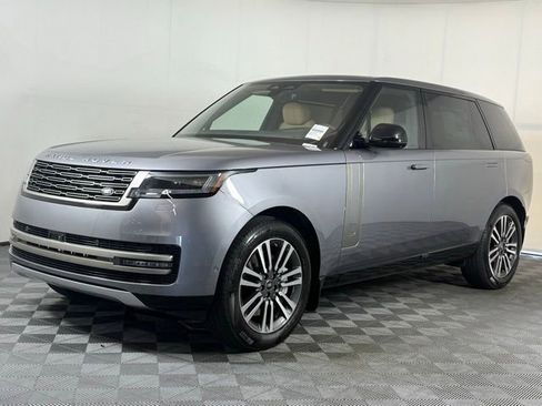 New 2025 Land Rover Range Rover Long Wheelbase SE image 2
