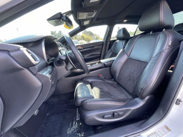 Used 2020 Nissan Maxima SR w/ Illumination Package FWD image 16