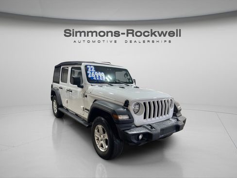 Used 2022 Jeep Wrangler Unlimited Sport image 3