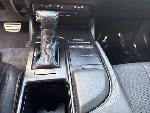 Used 2019 Lexus ES 350 F Sport w/ Accessory Package 2 FWD image 39
