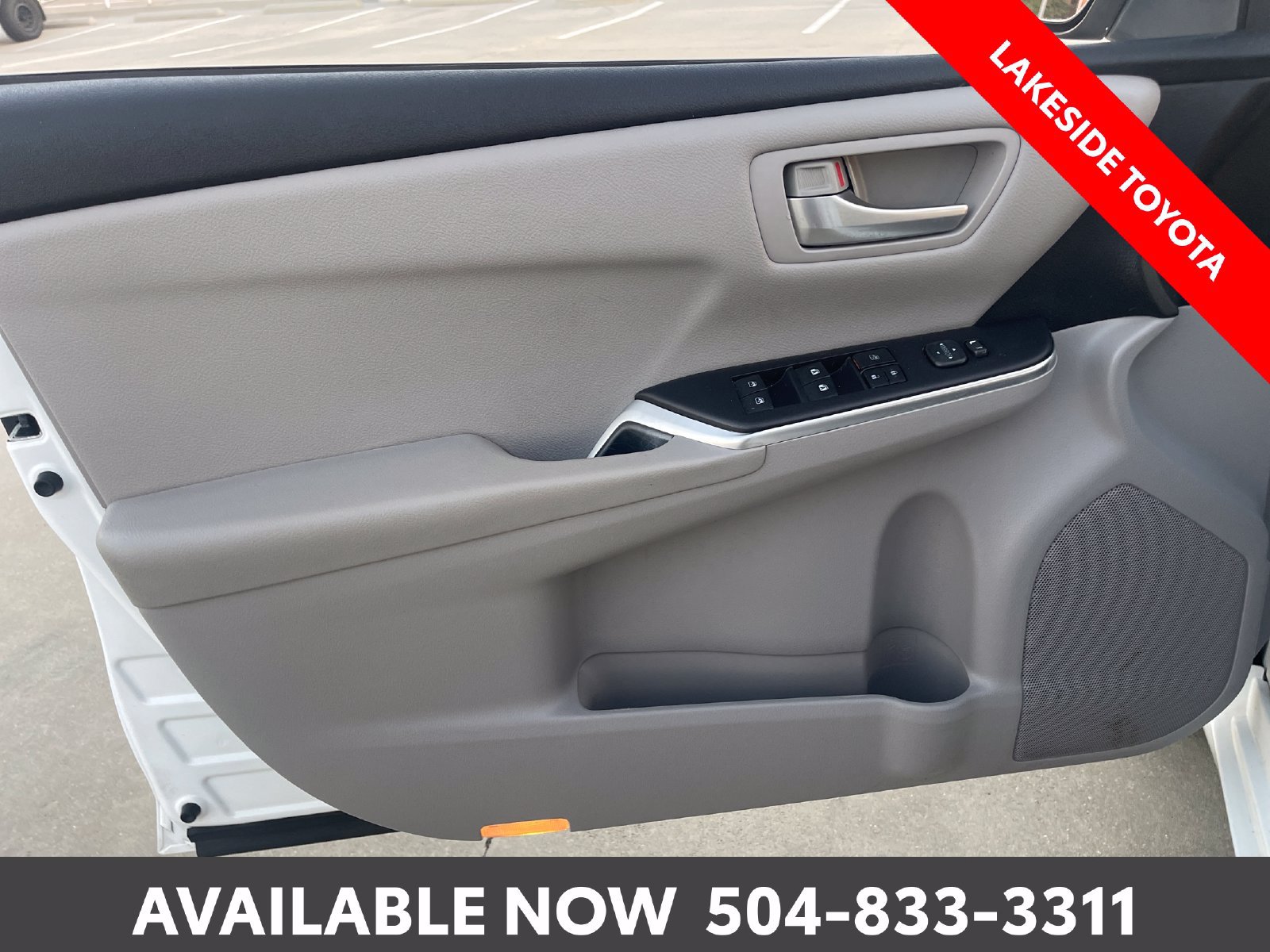 Used 2017 Toyota Camry SE FWD image 22