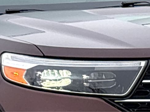 Used 2020 Ford Explorer XLT w/ Comfort Package image 21