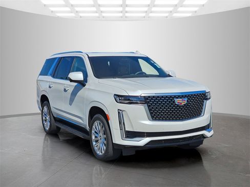 Used 2022 Cadillac Escalade Premium Luxury image 8