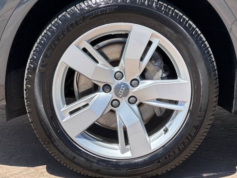 Used 2018 Audi Q5 2.0T Premium Plus AWD/4WD image 35