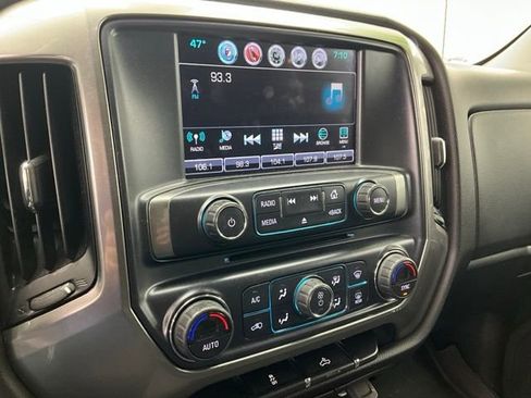 Used 2018 Chevrolet Silverado 1500 LT w/ LT Eassist Package image 18
