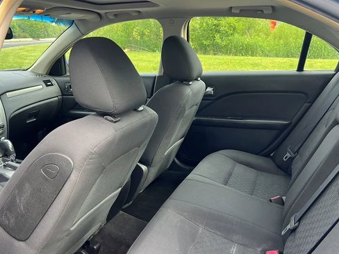 Used 2010 Ford Fusion SE FWD image 13
