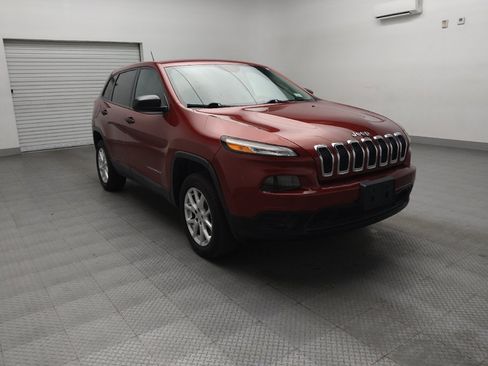 Used 2015 Jeep Cherokee Sport FWD image 13