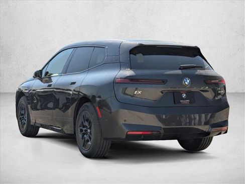 New 2026 BMW iX xDrive60 w/ Premium Package image 9