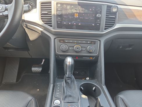 Used 2018 Volkswagen Atlas SE AWD/4WD image 12