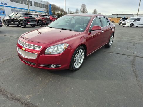 Used 2010 Chevrolet Malibu LTZ w/ HFV6 Engine Package image 11