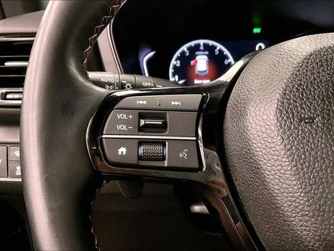 Used 2025 Honda Pilot TrailSport image 26