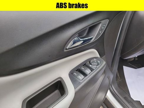 Used 2019 Chevrolet Equinox LS image 20