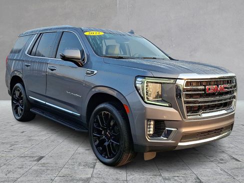 Used 2022 GMC Yukon SLT w/ SLT Premium Package AWD/4WD image 3