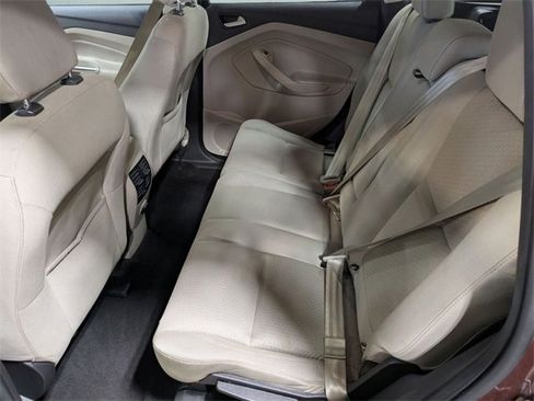 Used 2018 Ford Escape SE image 24