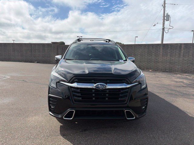 Used 2023 Subaru Ascent Touring AWD/4WD image 2