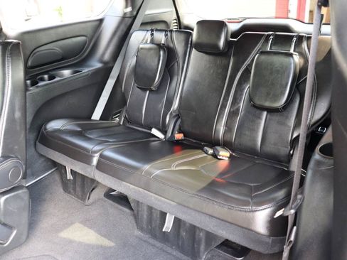 Used 2026 Chrysler Pacifica Select FWD image 13