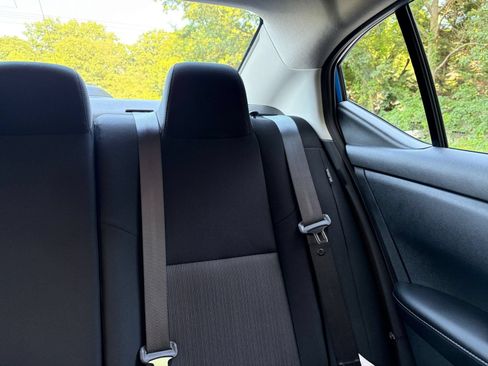 Used 2025 Nissan Sentra SV FWD image 35
