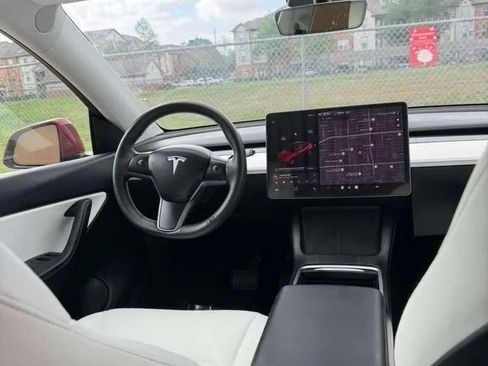 Used 2021 Tesla Model Y Long Range AWD/4WD image 14
