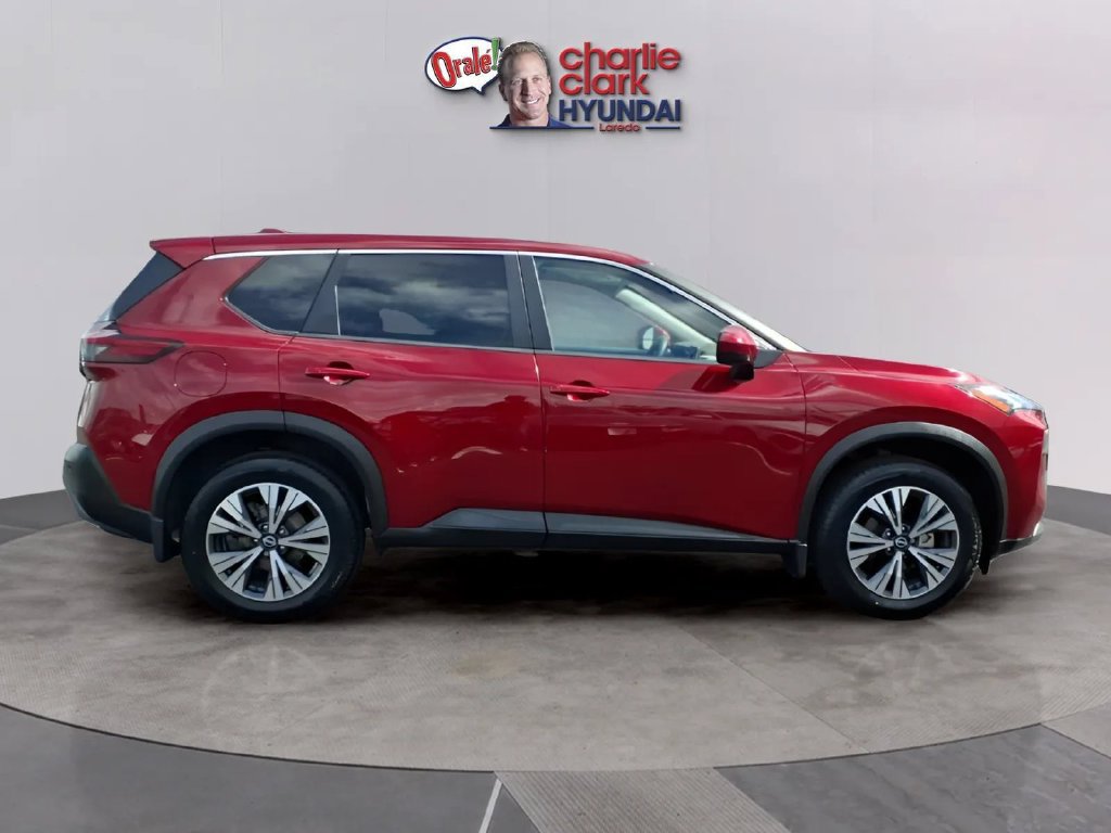 Used 2023 Nissan Rogue SV FWD image 6