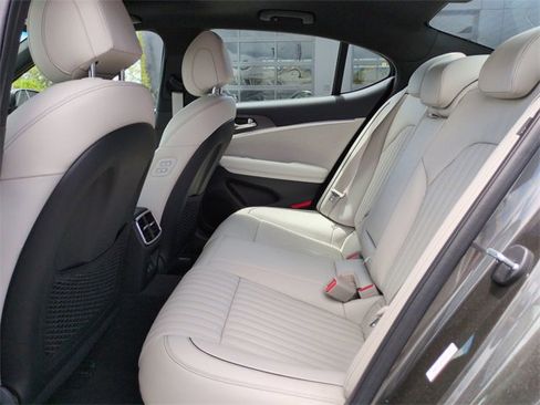 Certified 2025 Genesis G70 2.5T w/ Sport Prestige Package image 12