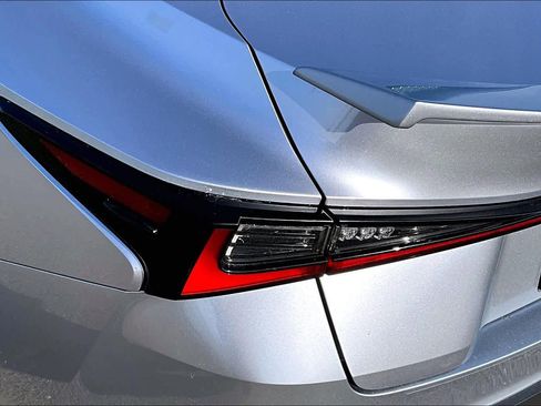 Used 2022 Lexus IS 300 image 29