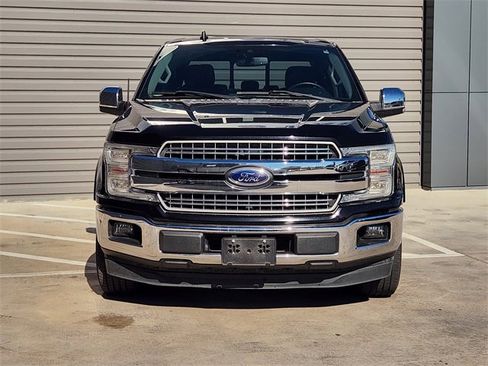 Used 2019 Ford F150 Lariat w/ Equipment Group 502A Luxury image 4