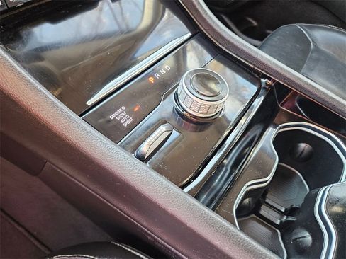 Used 2023 Jeep Grand Cherokee L Limited image 25