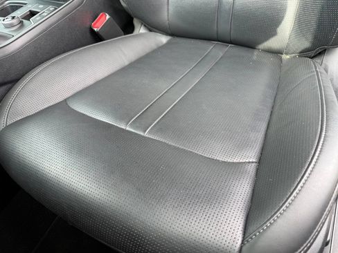 Used 2025 Kia Sorento S FWD image 23