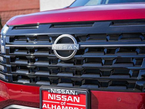 New 2026 Nissan Pathfinder SV image 6