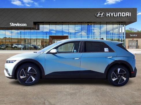 New 2026 Hyundai Ioniq 5 SEL AWD/4WD image 2