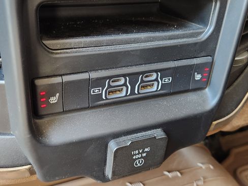 Used 2022 RAM 2500 Limited AWD/4WD image 19