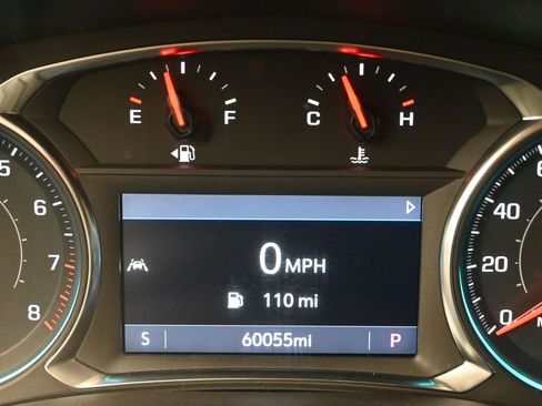 Used 2023 Chevrolet Traverse LT image 12