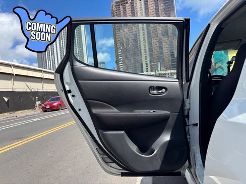 Used 2019 Nissan Leaf S w/ S Charge Package FWD image 9