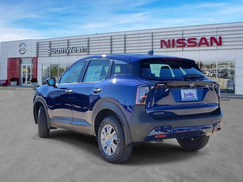 New 2026 Nissan Kicks S image 8