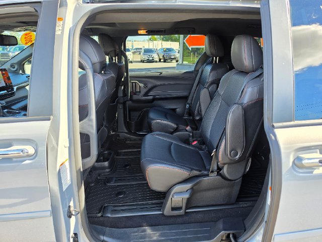 Used 2024 Toyota Sienna XSE w/ XSE Plus Package AWD/4WD image 22